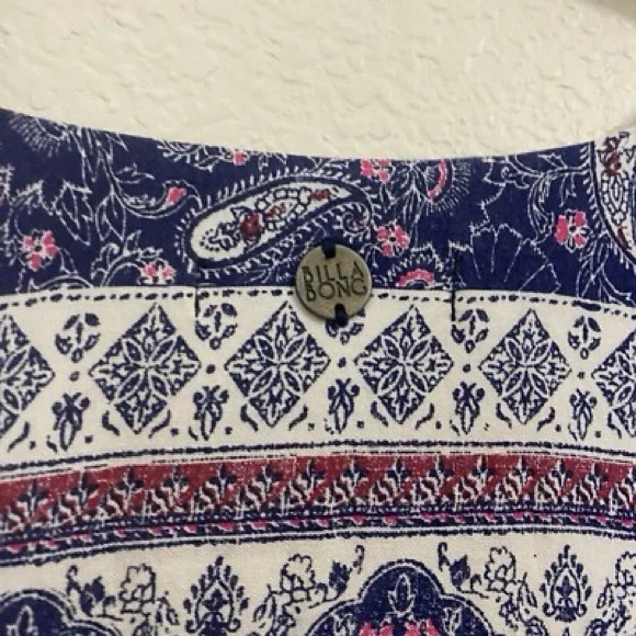 EUC Billabong Paisley Tie-Neck Peasant Tunic Dress in Navy and White Design - Picture 7 of 14